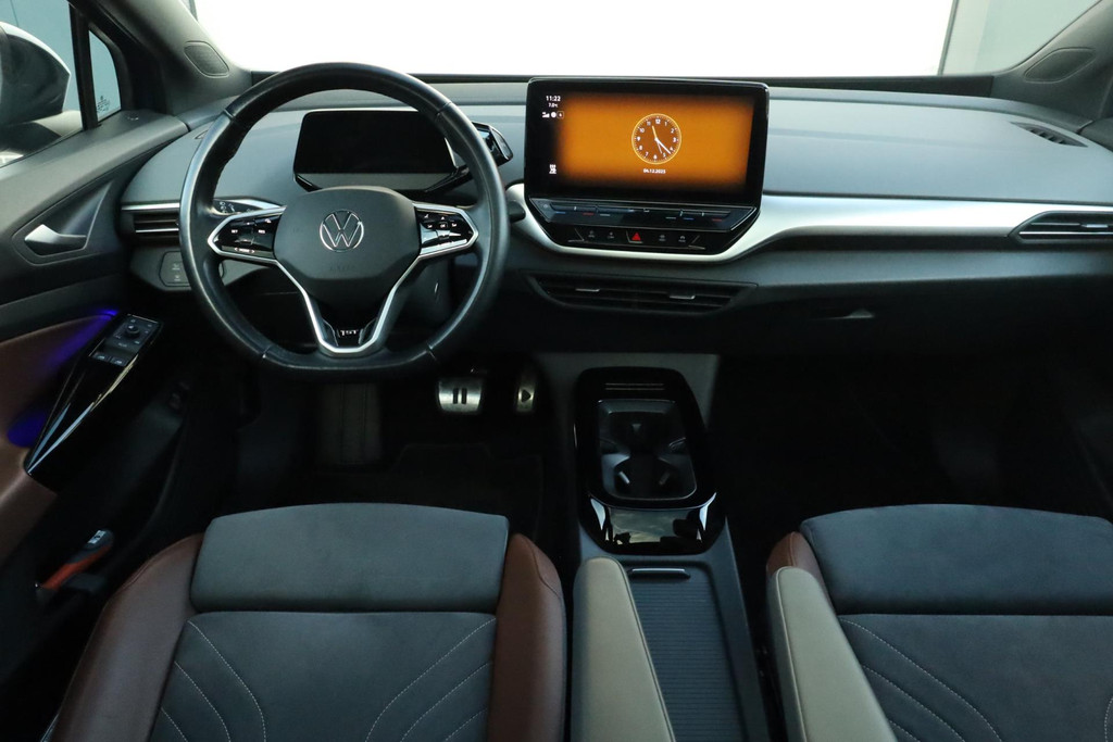 Volkswagen ID.4 First Max 77 kWh Pano Memory Carplay IQ Light 49747884-0.jpg | De Occasion Fabriek