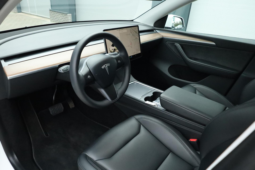 Tesla Model Y RWD 58 kWh 51143425-0.jpg | De Occasion Fabriek
