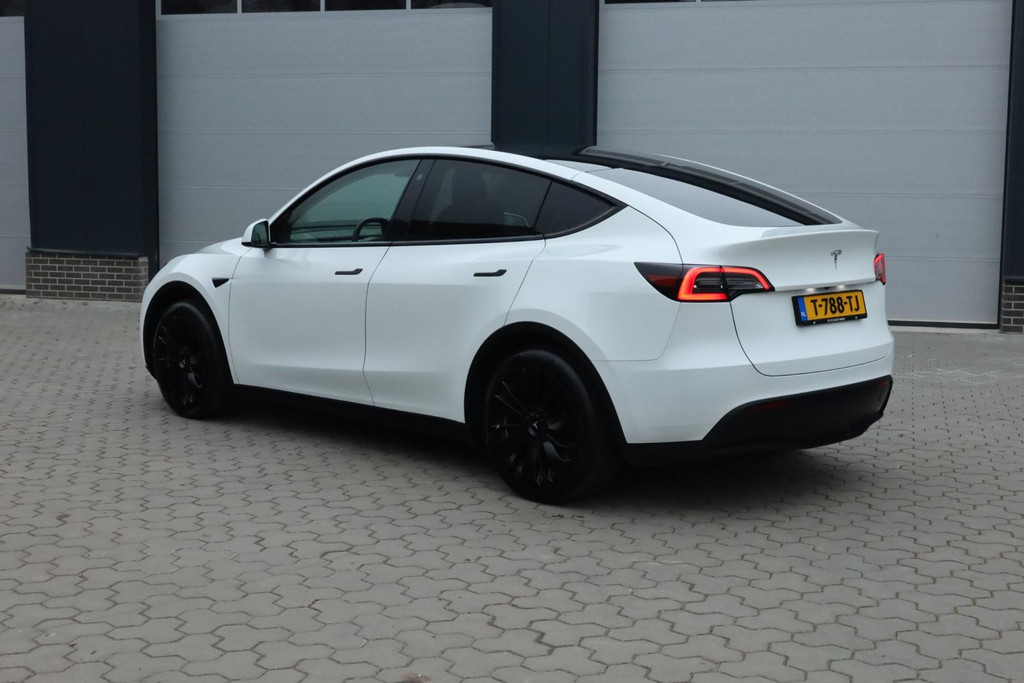 Tesla Model Y RWD 58 kWh 51143425-4.jpg | De Occasion Fabriek