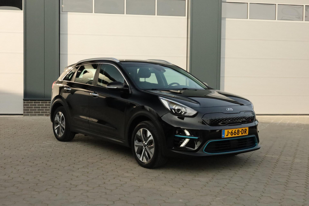 Kia e-Niro DynamicLine 64 kWh Carplay Camera Navi Keyless 51143656-3.jpg | De Occasion Fabriek