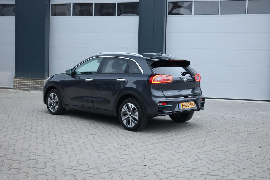 Kia e-Niro ExecutiveLine 64 kWh SOH 100% Carplay Camera 51471825-0.jpg | De Occasion Fabriek