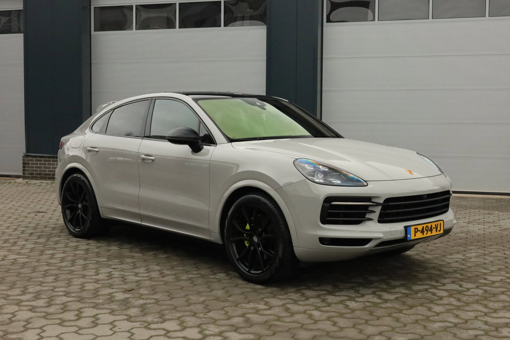 Porsche Cayenne Coupé 3.0 E-Hybrid Platinum Edition - Pano - Chrono - Bose - Sportuitlaat 52003296-0.jpg | De Occasion Fabriek