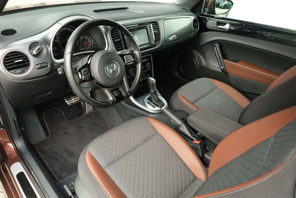 Volkswagen Beetle Cabriolet 1.4 TSI Exclusive Series - LED- Camera - Navi - Uniek! 52012120-0.jpg | De Occasion Fabriek