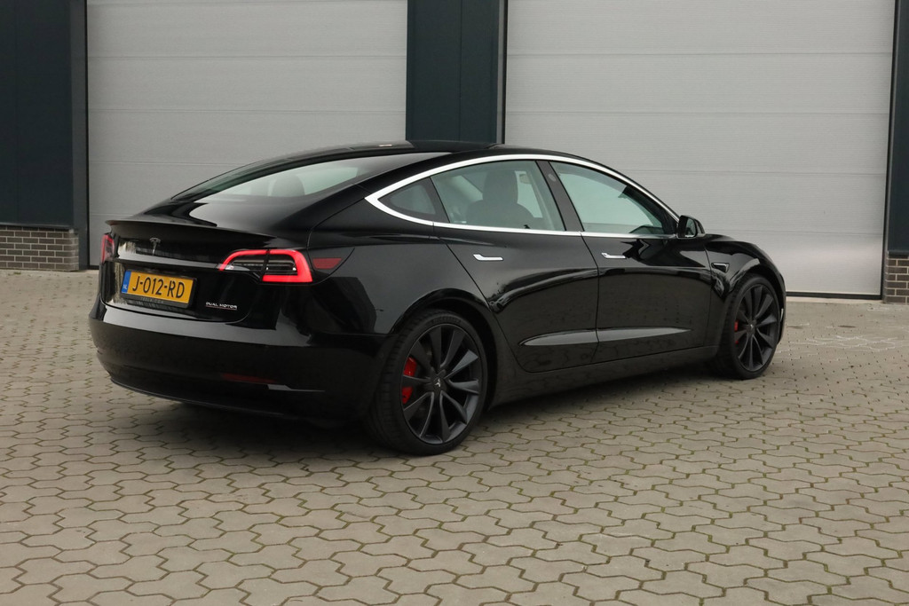 Tesla Model 3 Performance AWD 75 kWh Performance AWD - Panorama 52096054-0.jpg | De Occasion Fabriek