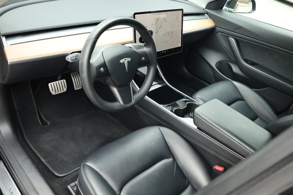Tesla Model 3 Performance AWD 75 kWh Performance AWD - Panorama 52096054-0.jpg | De Occasion Fabriek