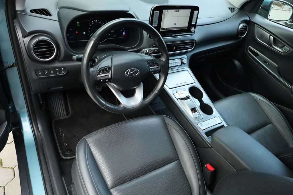 Hyundai Kona EV Premium 64 kWh Schuifdak Keyless Carplay 52357766-2.jpg | De Occasion Fabriek