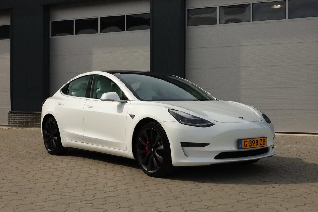 Tesla Model 3 Performance AWD 75 kWh 52674774-3.jpg | De Occasion Fabriek