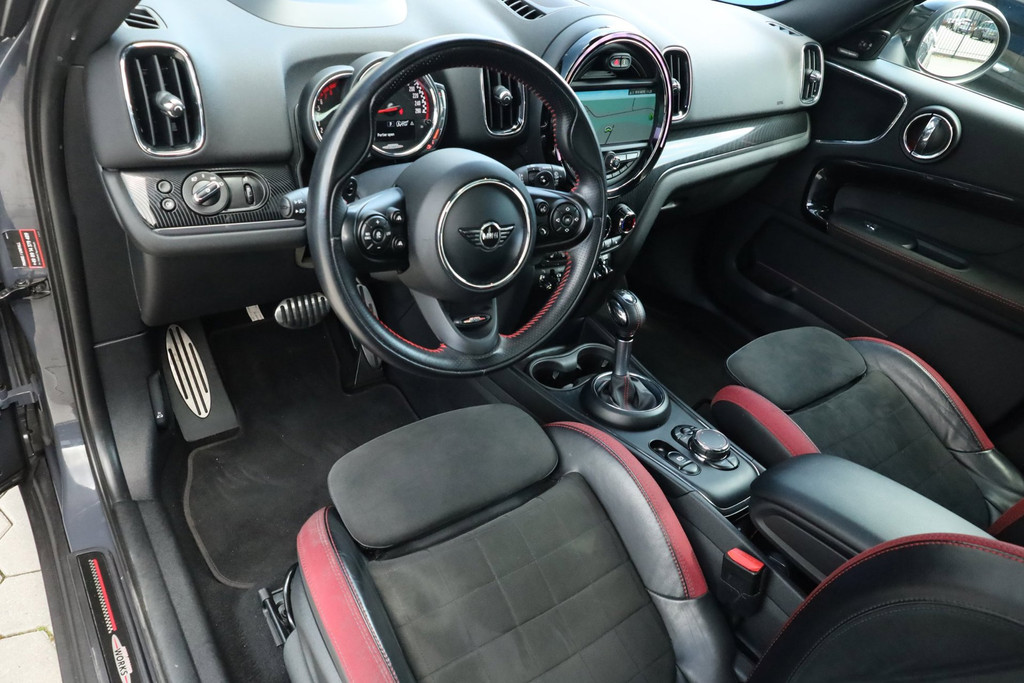 MINI Countryman Mini 2.0 John Cooper Works ALL4 Chili - Pano - HUD - Adapt. CC 52790384-0.jpg | De Occasion Fabriek