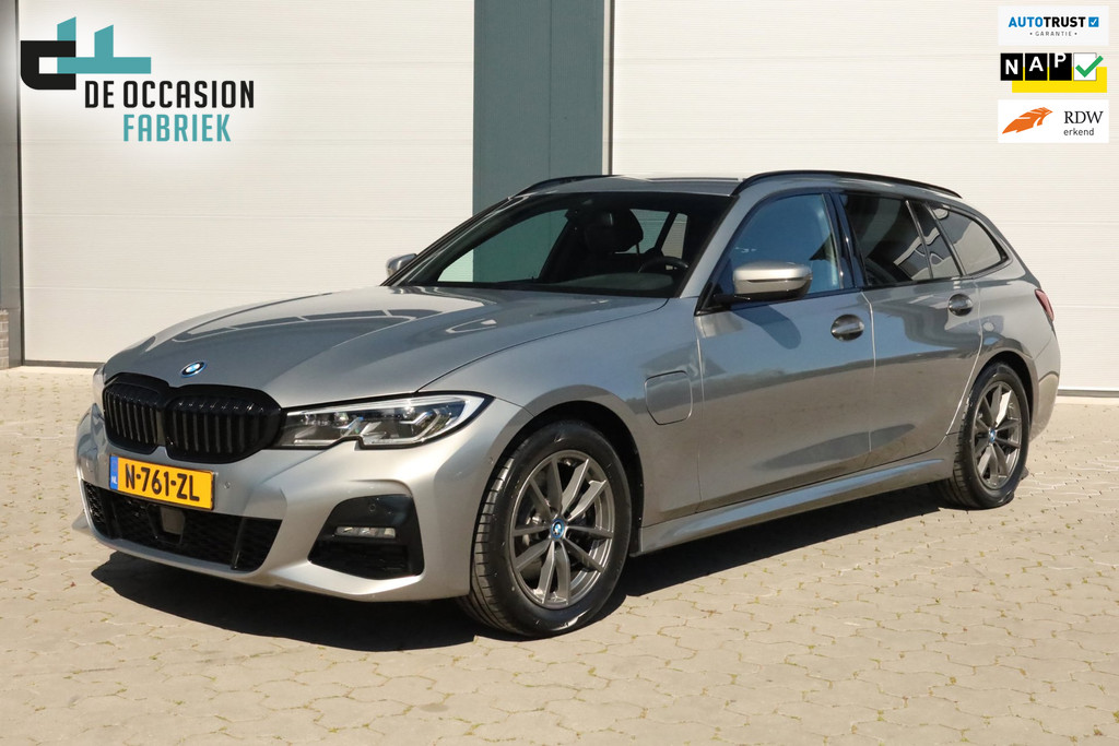 BMW 3 Serie Touring 320e Business Edition Plus Carplay Trekhaak Sportstoel 53150085-0.jpg | De Occasion Fabriek