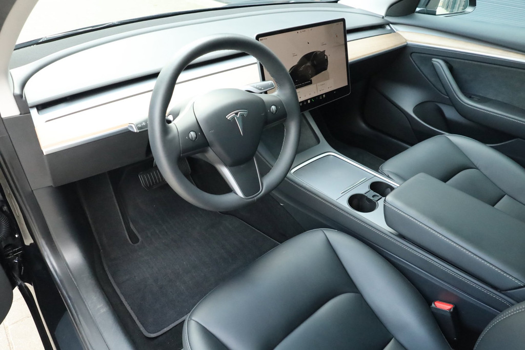 Tesla Model 3 Standard RWD Plus 60 kWh Elek Klep 53231140-2.jpg | De Occasion Fabriek