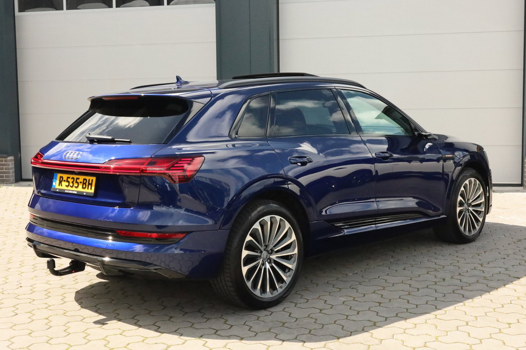 Audi e-tron 55 quattro Plus 95 kWh S-Line Pano Keyless Trekhaak B&O Softclose 54123890-0.jpg | De Occasion Fabriek