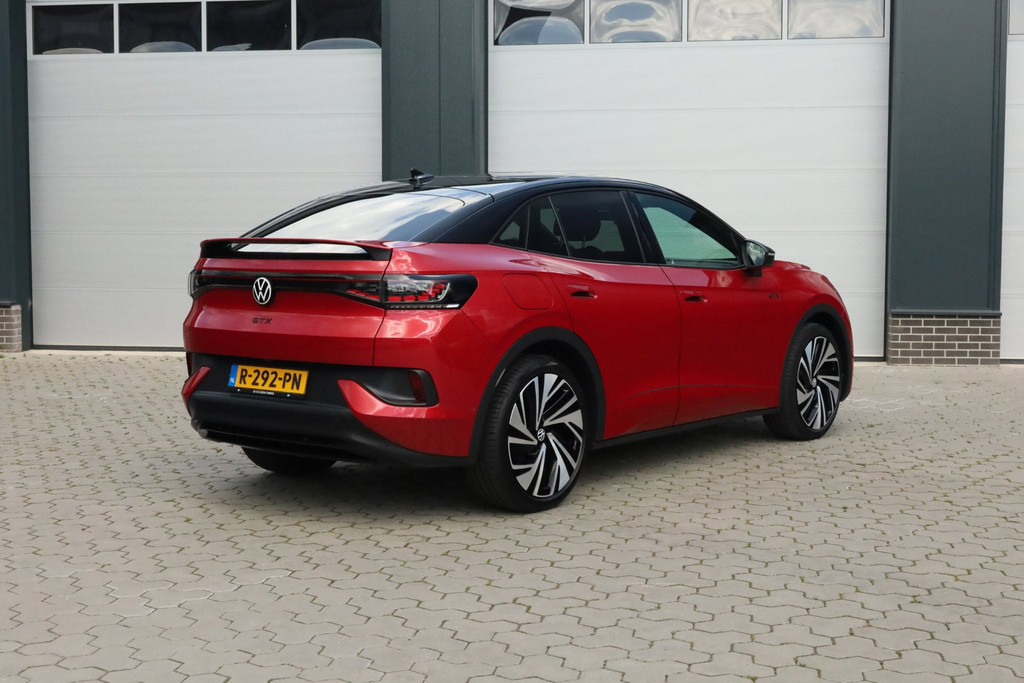 Volkswagen ID.5 GTX 77 kWh Pano Trekhaak Carplay Keyless 54218391-0.jpg | De Occasion Fabriek