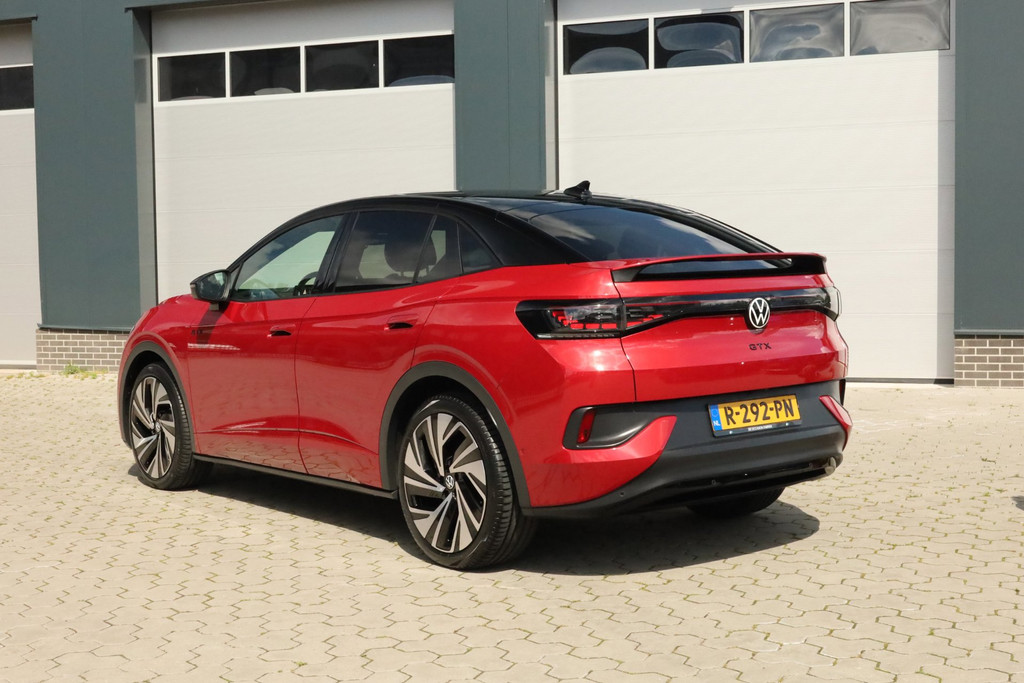 Volkswagen ID.5 GTX 77 kWh Pano Trekhaak Carplay Keyless 54218391-0.jpg | De Occasion Fabriek