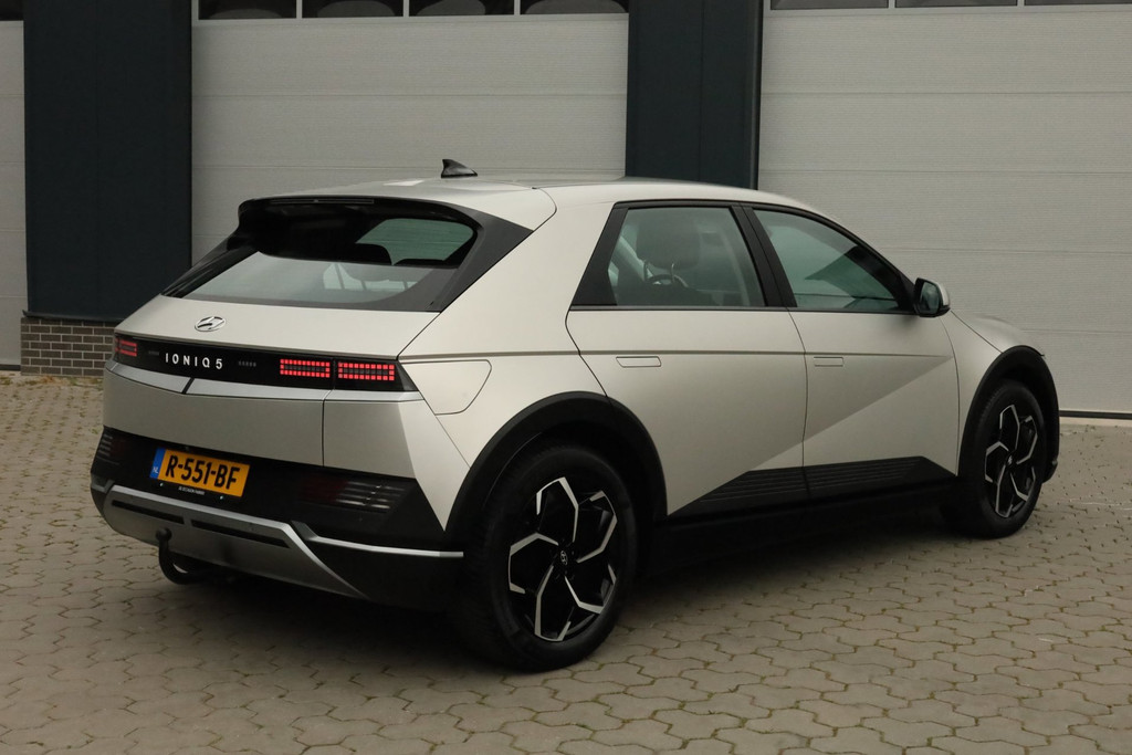 Hyundai IONIQ 5 Style Trekhaak Keyless 96% SoH Carplay Gravity Gold Matte 54381470-0.jpg | De Occasion Fabriek