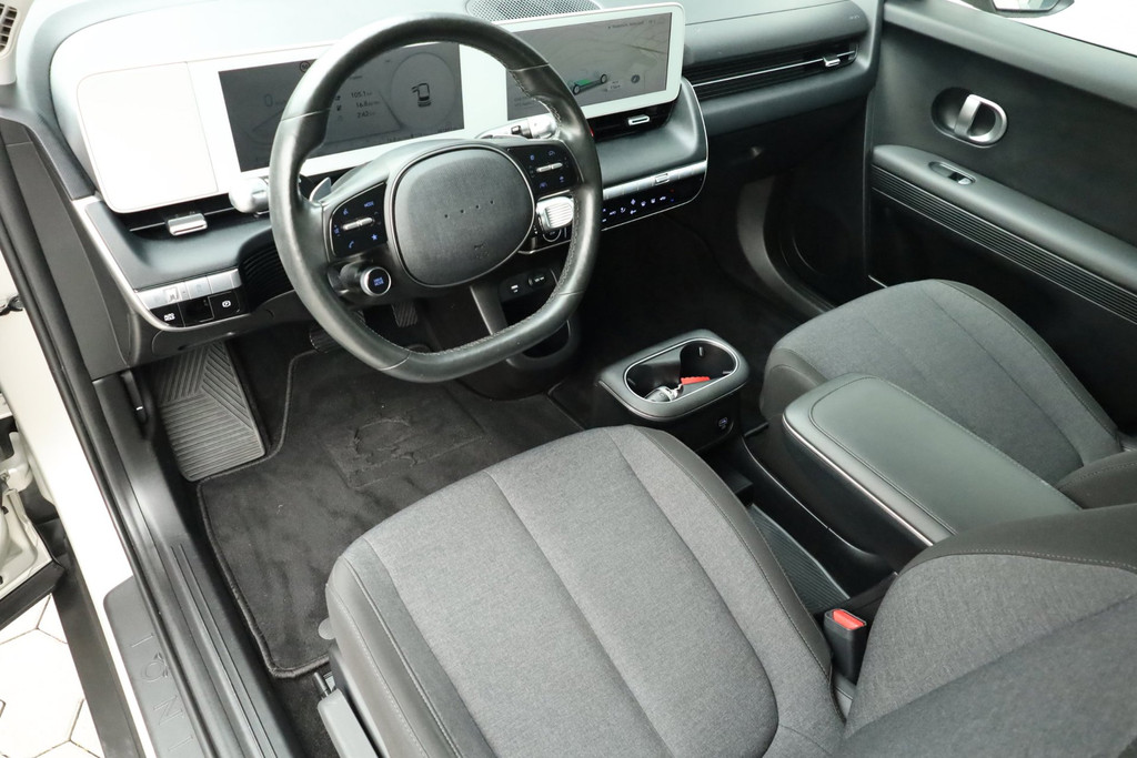Hyundai IONIQ 5 Style Trekhaak Keyless 96% SoH Carplay Gravity Gold Matte 54381470-0.jpg | De Occasion Fabriek