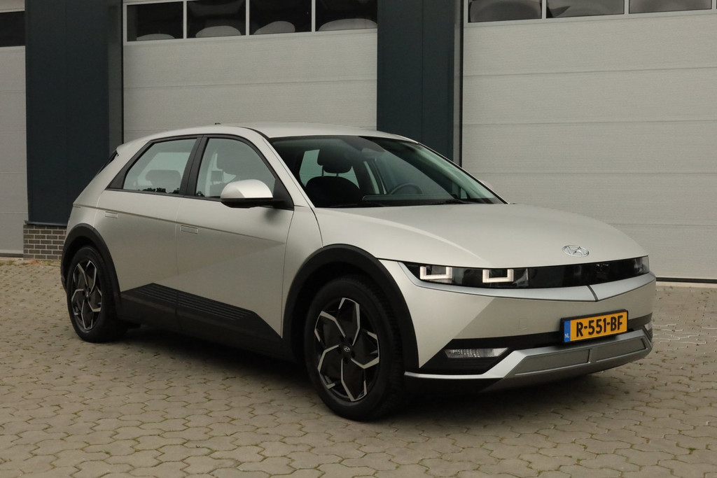 Hyundai IONIQ 5 Style Trekhaak Keyless 96% SoH Carplay Gravity Gold Matte 54381470-0.jpg | De Occasion Fabriek