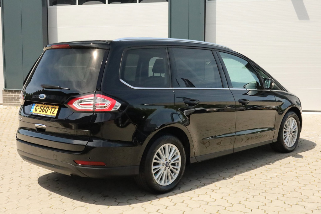 Ford Galaxy 1.5 Titanium 7-zitter Pano Stoelverwarming P-sensoren Keyless Carplay 54497135-0.jpg | De Occasion Fabriek