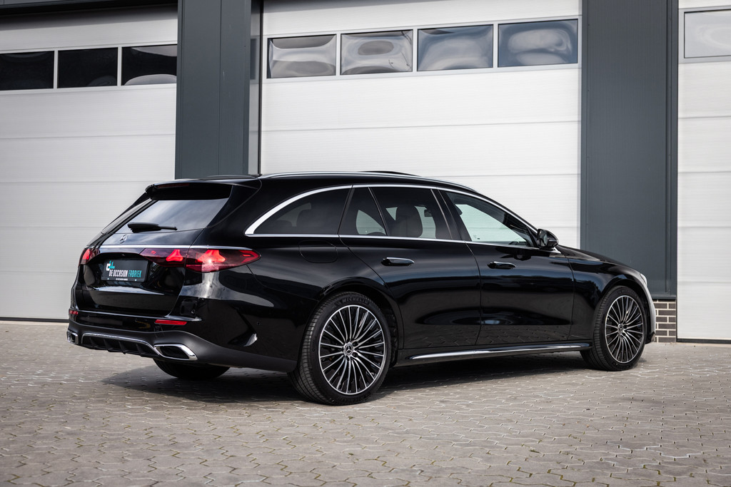 Mercedes-Benz E-Klasse Estate 300 e AMG Luchtvering Pano Burmester Superscreen Trekhaak 54651937-1.jpg | De Occasion Fabriek