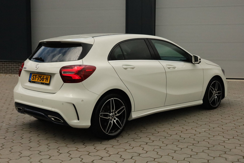 Mercedes-Benz A-Klasse 180 AMG Navi Camera PDC Org NL 54722947-1.jpg | De Occasion Fabriek