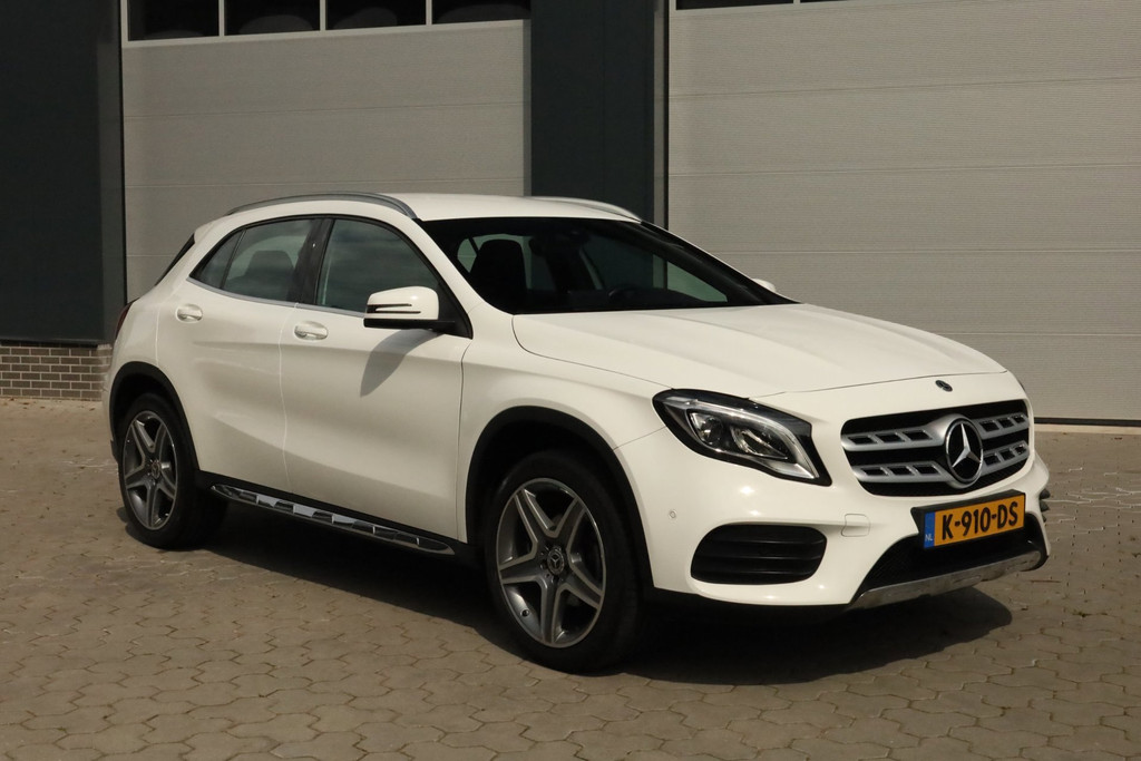 Mercedes-Benz GLA 200 Premium Plus AMG Carplay Stoelverwarming 54787130-0.jpg | De Occasion Fabriek