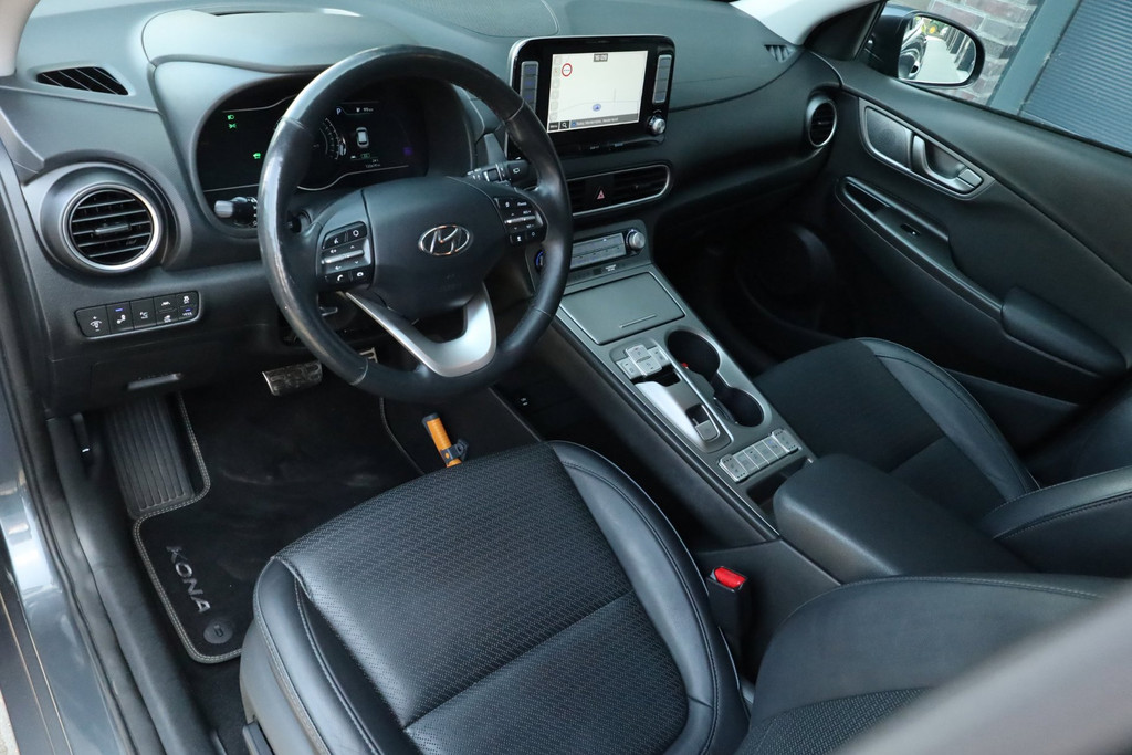 Hyundai Kona EV Premium 64 kWh Adaptief Leder Stoelverwarming/-koeling Keyless 54794825-2.jpg | De Occasion Fabriek