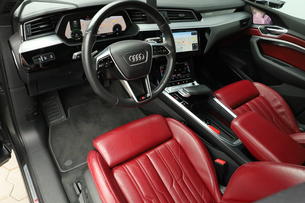 Audi e-tron E-tron 55 quattro adv. 95 kWh Pano B&O Adaptief Memory Carplay 54818675-0.jpg | De Occasion Fabriek