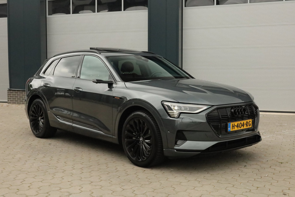 Audi e-tron E-tron 55 quattro adv. 95 kWh Pano B&O Adaptief Memory Carplay 54818675-0.jpg | De Occasion Fabriek