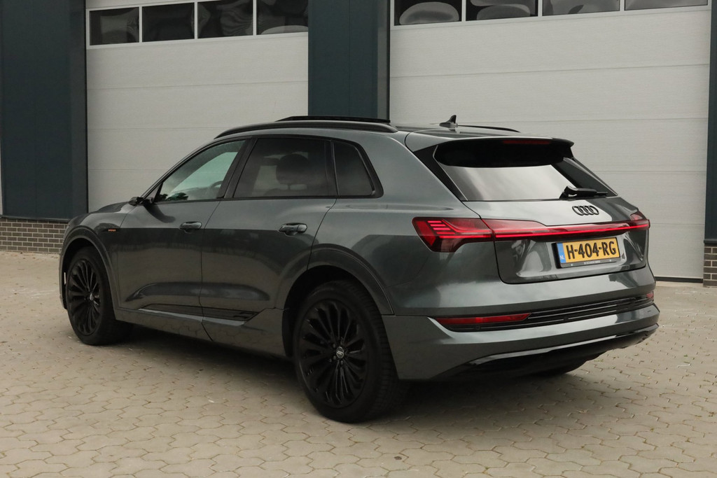 Audi e-tron E-tron 55 quattro adv. 95 kWh Pano B&O Adaptief Memory Carplay 54818675-0.jpg | De Occasion Fabriek