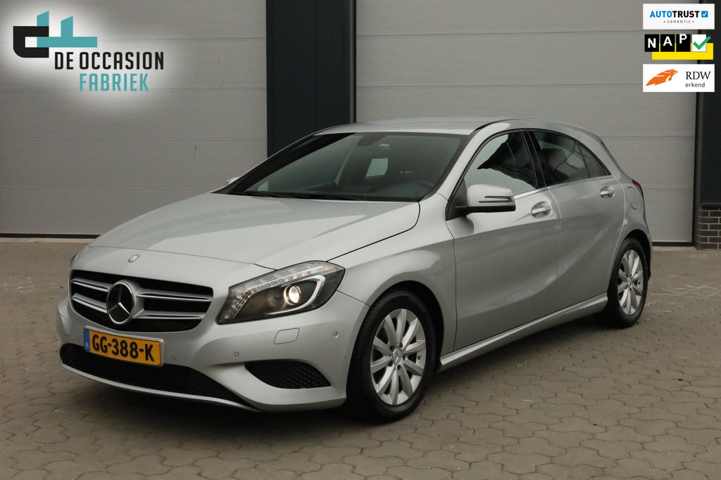 Mercedes-Benz A-Klasse 180 Ambition LED/Xenon Trekhaak Navi NAP 54923652-0.jpg | De Occasion Fabriek