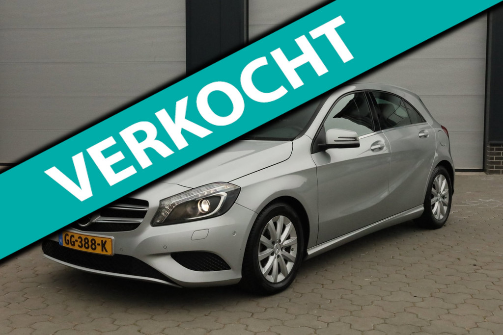 Mercedes-Benz A-Klasse 180 Ambition LED/Xenon Trekhaak Navi NAP 54923652-0.jpg | De Occasion Fabriek