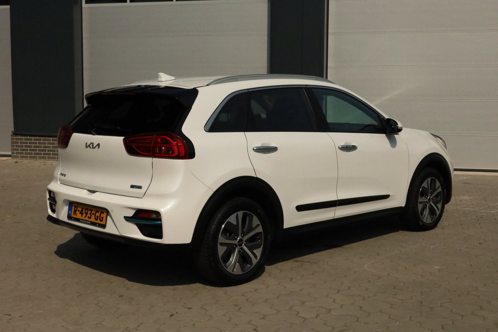 Kia e-Niro Edition 64 kWh Keyless Carplay Adaptief 100% SoH Elektrische stoelen 55545345-0.jpg | De Occasion Fabriek