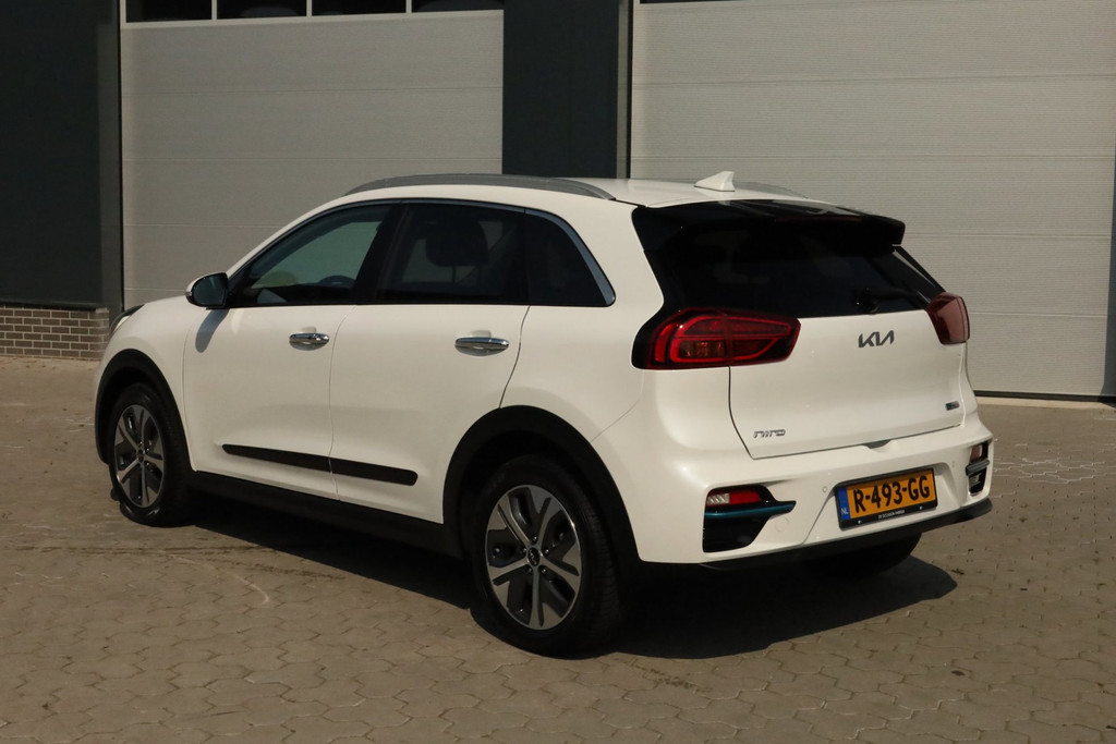 Kia e-Niro Edition 64 kWh Keyless Carplay Adaptief 100% SoH Elektrische stoelen 55545345-0.jpg | De Occasion Fabriek