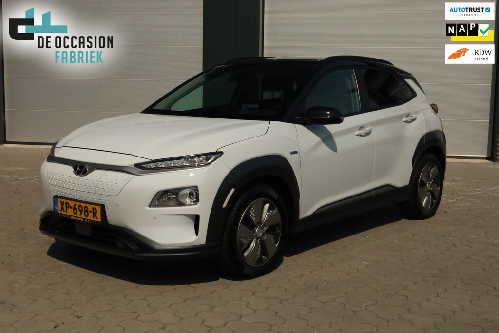 Hyundai Kona EV Premium 64 kWh Keyless Adaptief Carplay Stoelverwarming/-Koeling Head Up 55607756-0.jpg | De Occasion Fabriek