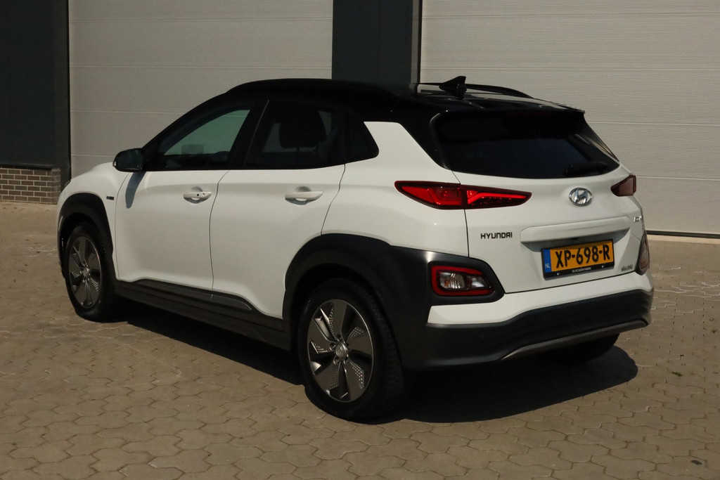 Hyundai Kona EV Premium 64 kWh Keyless Adaptief Carplay Stoelverwarming/-Koeling Head Up 55607756-0.jpg | De Occasion Fabriek