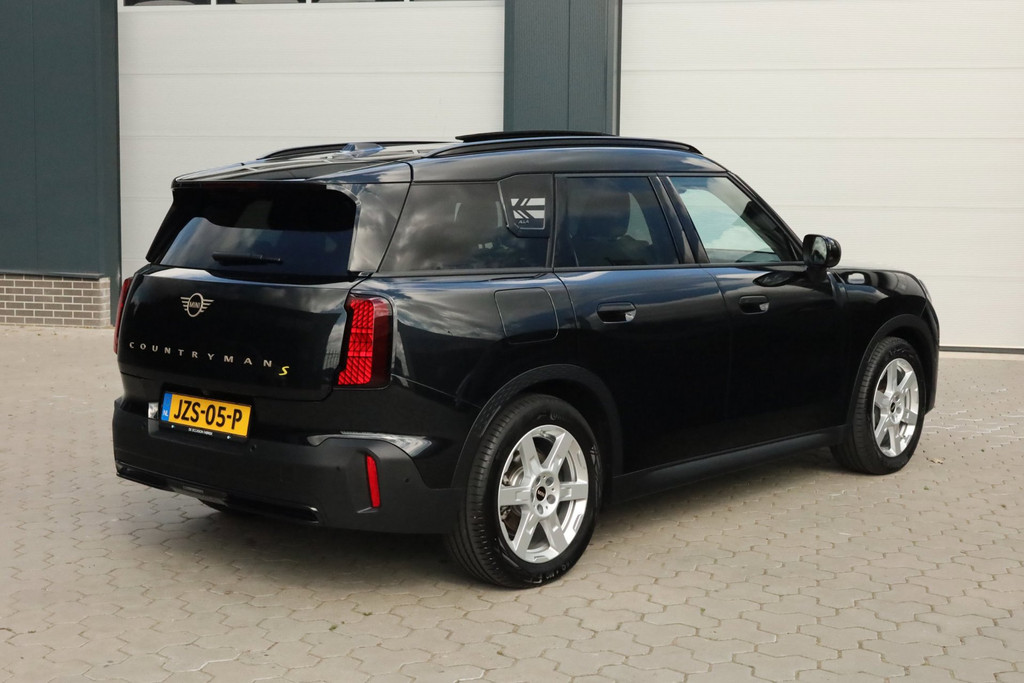 MINI Countryman SE ALL4 Favoured M 66.5 kWh Pano Keyless Trekhaak Head-Up 55847114-0.jpg | De Occasion Fabriek