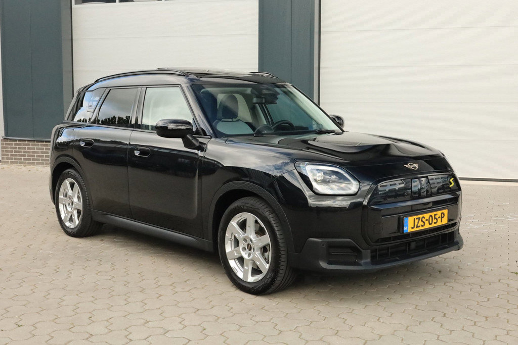 MINI Countryman SE ALL4 Favoured M 66.5 kWh Pano Keyless Trekhaak Head-Up 55847114-3.jpg | De Occasion Fabriek