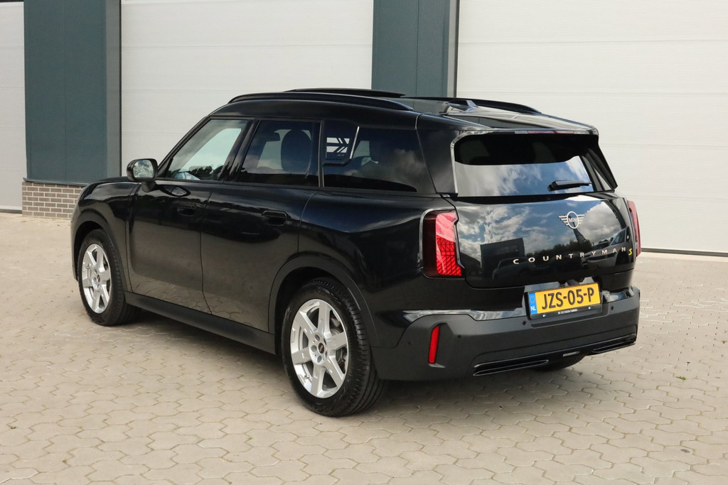 MINI Countryman SE ALL4 Favoured M 66.5 kWh Pano Keyless Trekhaak Head-Up 55847114-0.jpg | De Occasion Fabriek