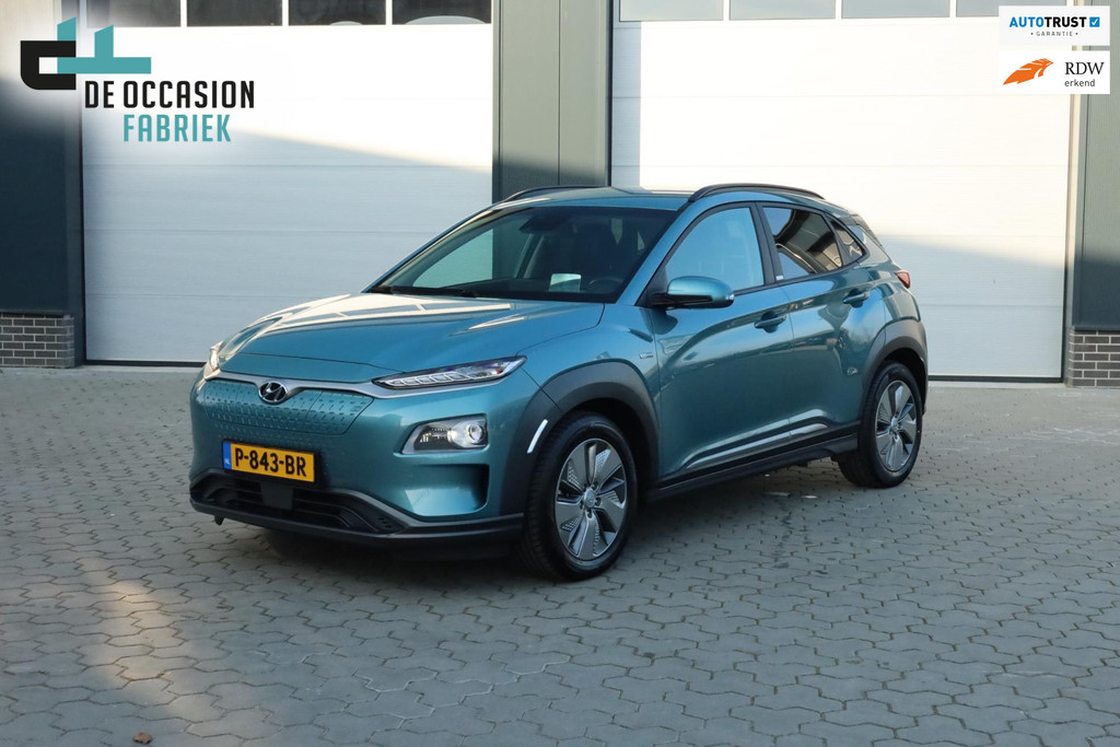 Hyundai Kona EV Premium 64 kWh Navi Head-up Keyless Stuurverwarming 55939832-0.jpg | De Occasion Fabriek