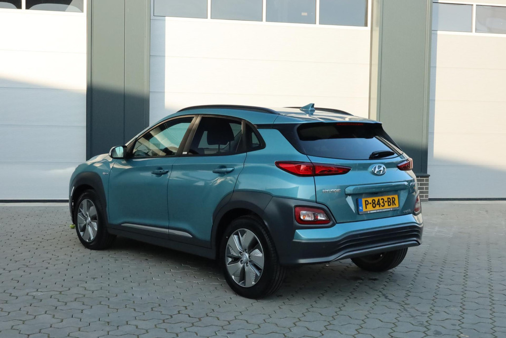 Hyundai Kona EV Premium 64 kWh Navi Head-up Keyless 100% SOH 55939832-0.jpg | De Occasion Fabriek