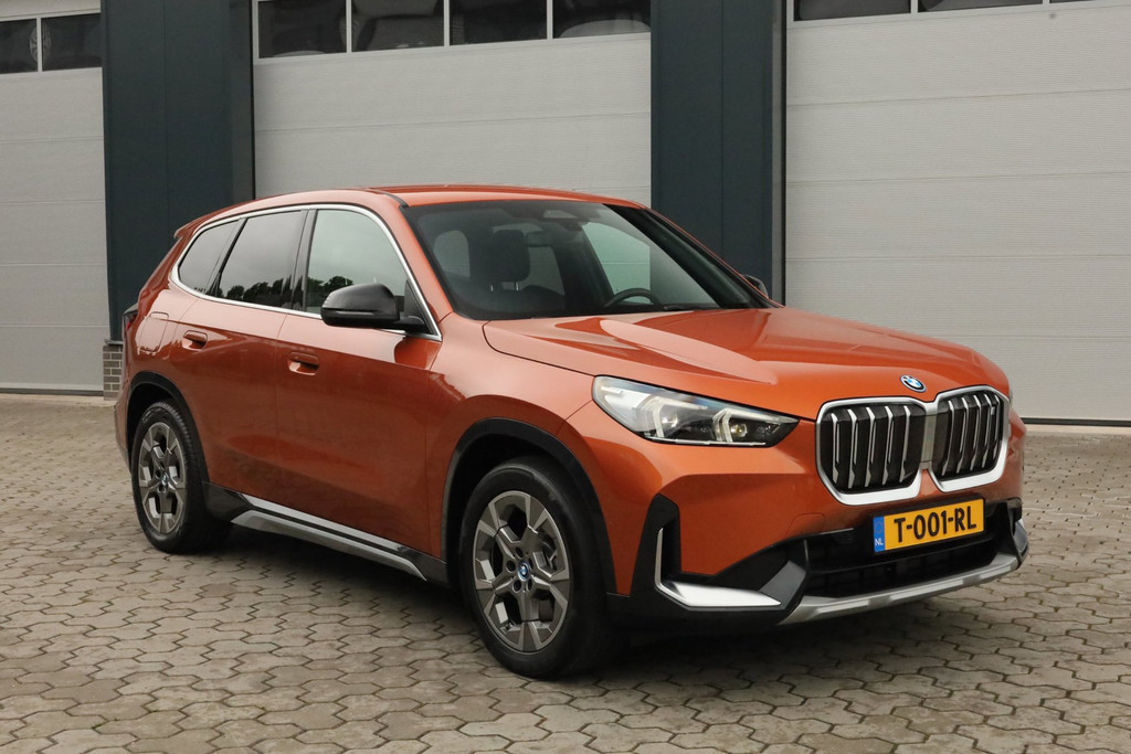 BMW iX1 XDrive30 Launch Edition 67 kWh Keyless Driving Assistant+ Harman Kardon 100% SoH 55990444-3.jpg | De Occasion Fabriek