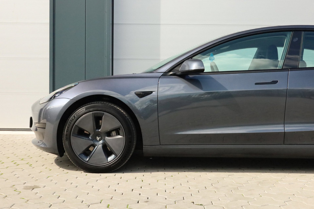 Tesla Model 3 Standard RWD Plus 60 kWh Elektr. achterklep Ryzen 56193904-6.jpg | De Occasion Fabriek
