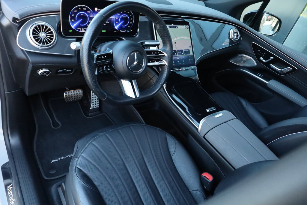 Mercedes-Benz EQS SUV 450 4MATIC AMG Line 108 kWh Vierwielbesturing Trekhaak Burmester Pano Massage HeadUp 56216219-2.jpg | De Occasion Fabriek