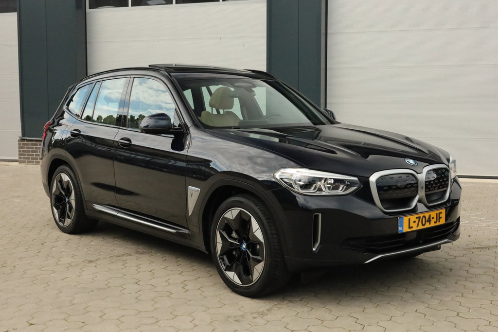 BMW iX3 High Executive 80 kWh Pano Trekhaak Keyless Memory Headup Harman Kardon 56340279-0.jpg | De Occasion Fabriek