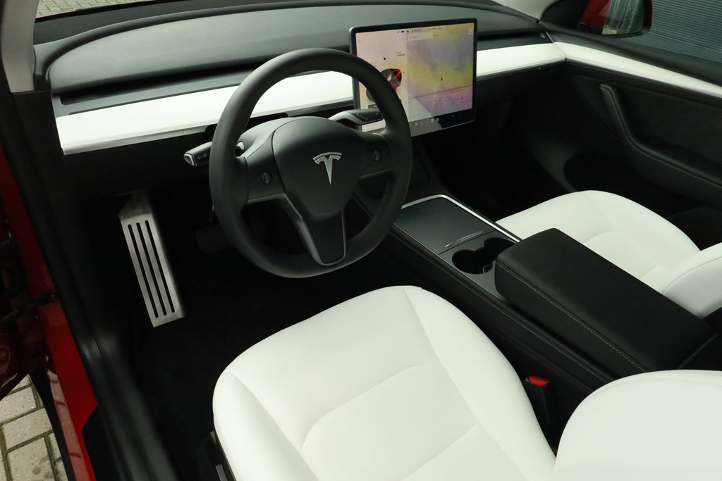 Tesla Model Y RWD 58 kWh 56633849-0.jpg | De Occasion Fabriek