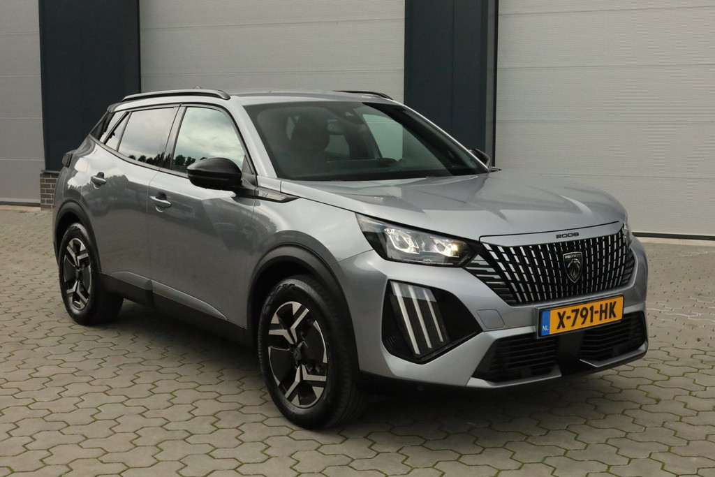 Peugeot e-2008 EV Allure 54 kWh Afn. Trekhaak Carplay Navi Camera 56725992-0.jpg | De Occasion Fabriek