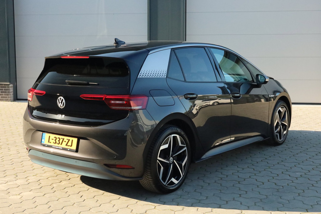 Volkswagen ID.3 First Plus 58 kWh Adaptief IQ.Light Carplay Sfeerverlichting 56973258-1.jpg | De Occasion Fabriek