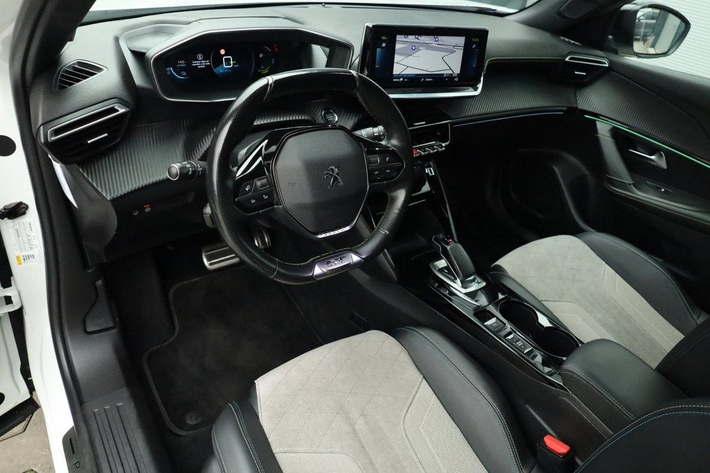 Peugeot e-2008 EV GT Pack 50 kWh Keyless Adaptief Carplay Sfeer 57383431-0.jpg | De Occasion Fabriek