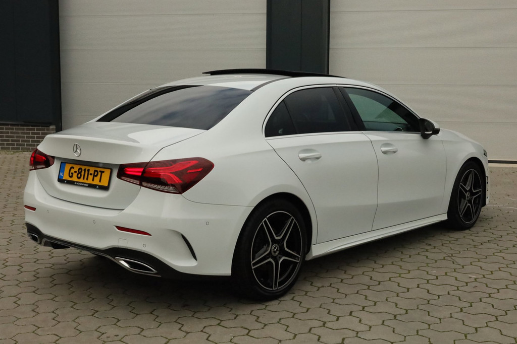 Mercedes-Benz A-Klasse 180 AMG Pano Trekhaak Widescreen Carplay 57508066-0.jpg | De Occasion Fabriek