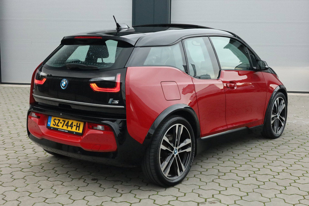 BMW i3 S iPerformance 94Ah 33 kWh Pano Keyless Warmtepomp Carplay Harman/Kardon 57595381-1.jpg | De Occasion Fabriek