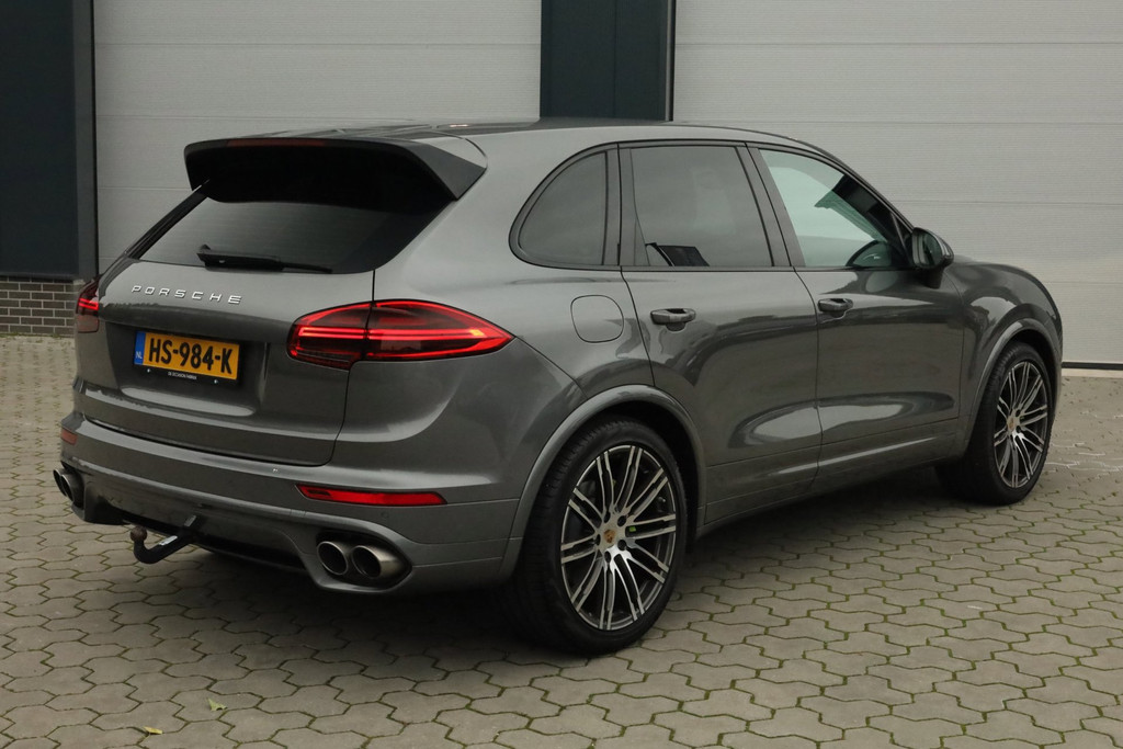 Porsche Cayenne 3.0 S E-Hybrid Trekhaak Luchtvering Stuurverwarming 57705024-1.jpg | De Occasion Fabriek
